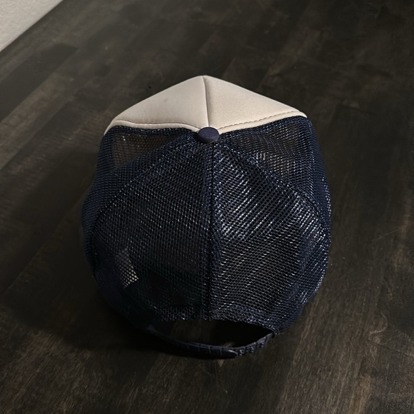 Vintage Cameo Holiday Palms R.V. Park Snap Back Trucker Hat - Picture 3 of 4